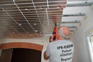 plafond chaufant en rénovation. pose de l'isolant